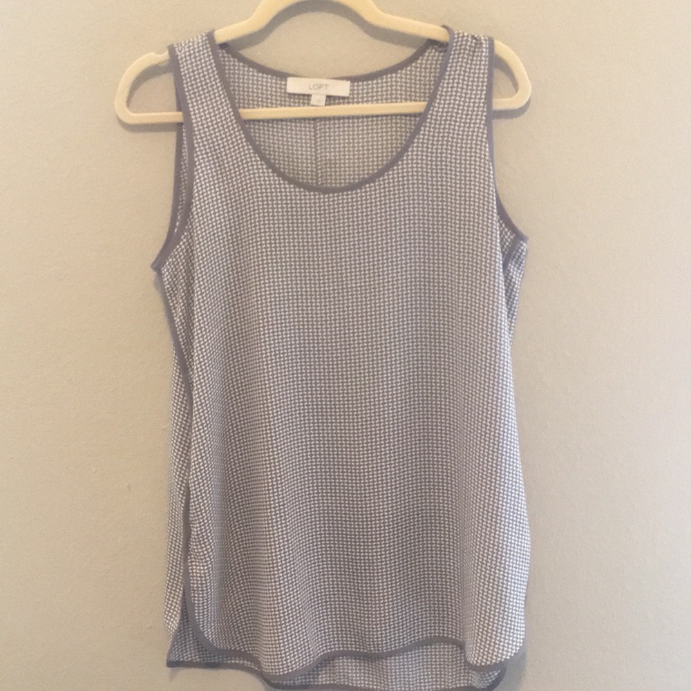 Ann Taylor patterned sleeveless blouse